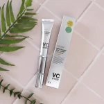 کرم دورچشم روشن‌کننده ویتا-لایت ریدل شات