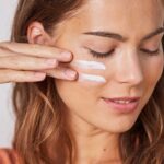 کرم ضدآفتاب بدون رنگ ایزدین SPF50 مدل FOTOULTRA 100 ACTIVE UNIFY ‌مناسب انواع پوست، حجم 50 میلی‌‌لیتر