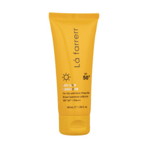 کرم ضدآفتاب و ضدلک بی‌رنگ لافارر مدل SPF50، مناسب پوست‌های چرب، حجم 40 میلی‌لیتر
