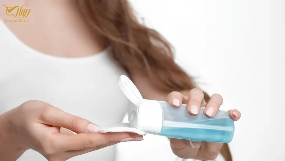 تونر چیست و چه نقشی در روتین شستشوی صورت دارد؟
